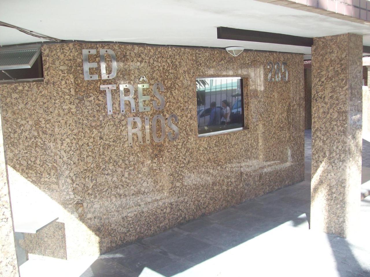 Apartamento A 200 M Da Praia Do Forte -Prédio Três Rios Cabo Frio Exterior foto